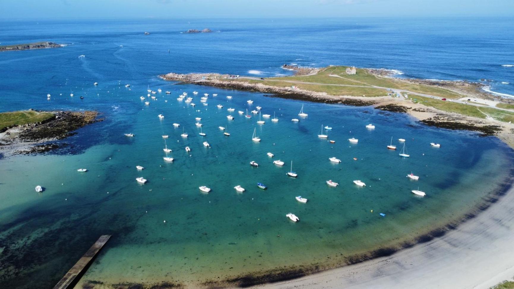 Ty Nevez - Jolie Maison Neuve Avec Petite Vue Mer Saint-Pabu  Extérieur photo